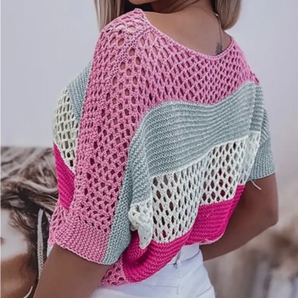 323. Pink Coloblock Crochet Knit Top - Picture 2 of 3